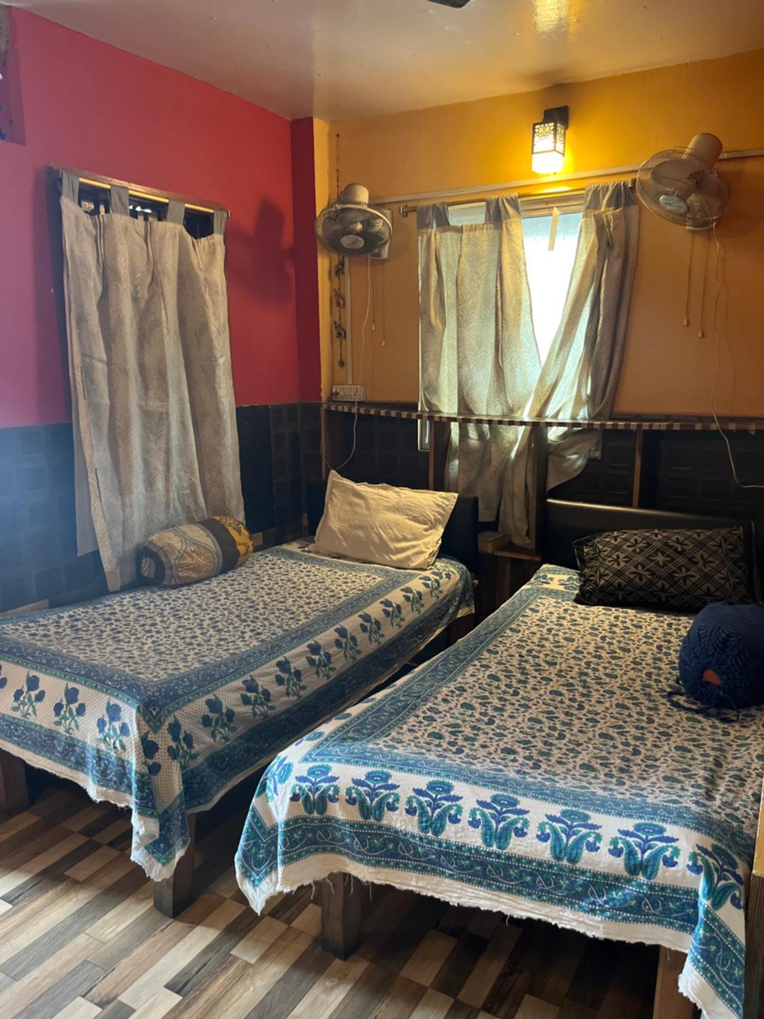 Calcutta Backpackers Homestay -Only For Backpackers & Travellers 外观 照片